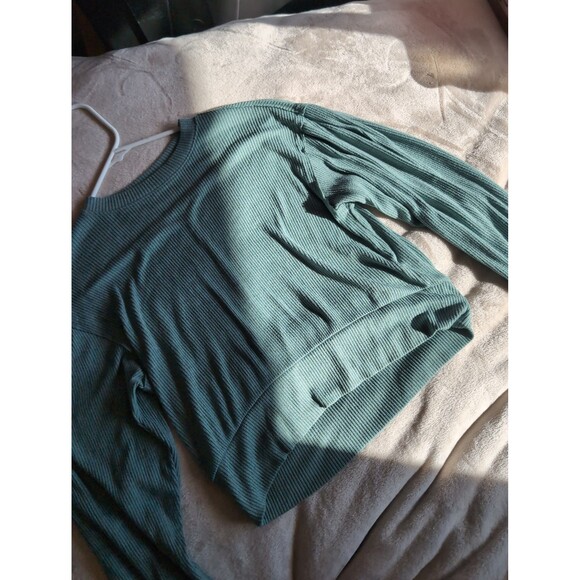 Green sweatshirt size small - Picture 1 of 5